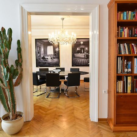Neoclassical Luxury Apartment לובליאנה מראה חיצוני תמונה