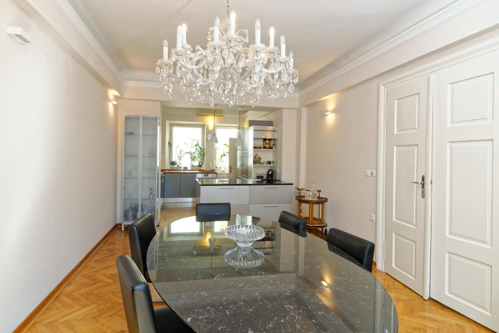 Neoclassical Luxury Apartment לובליאנה מראה חיצוני תמונה