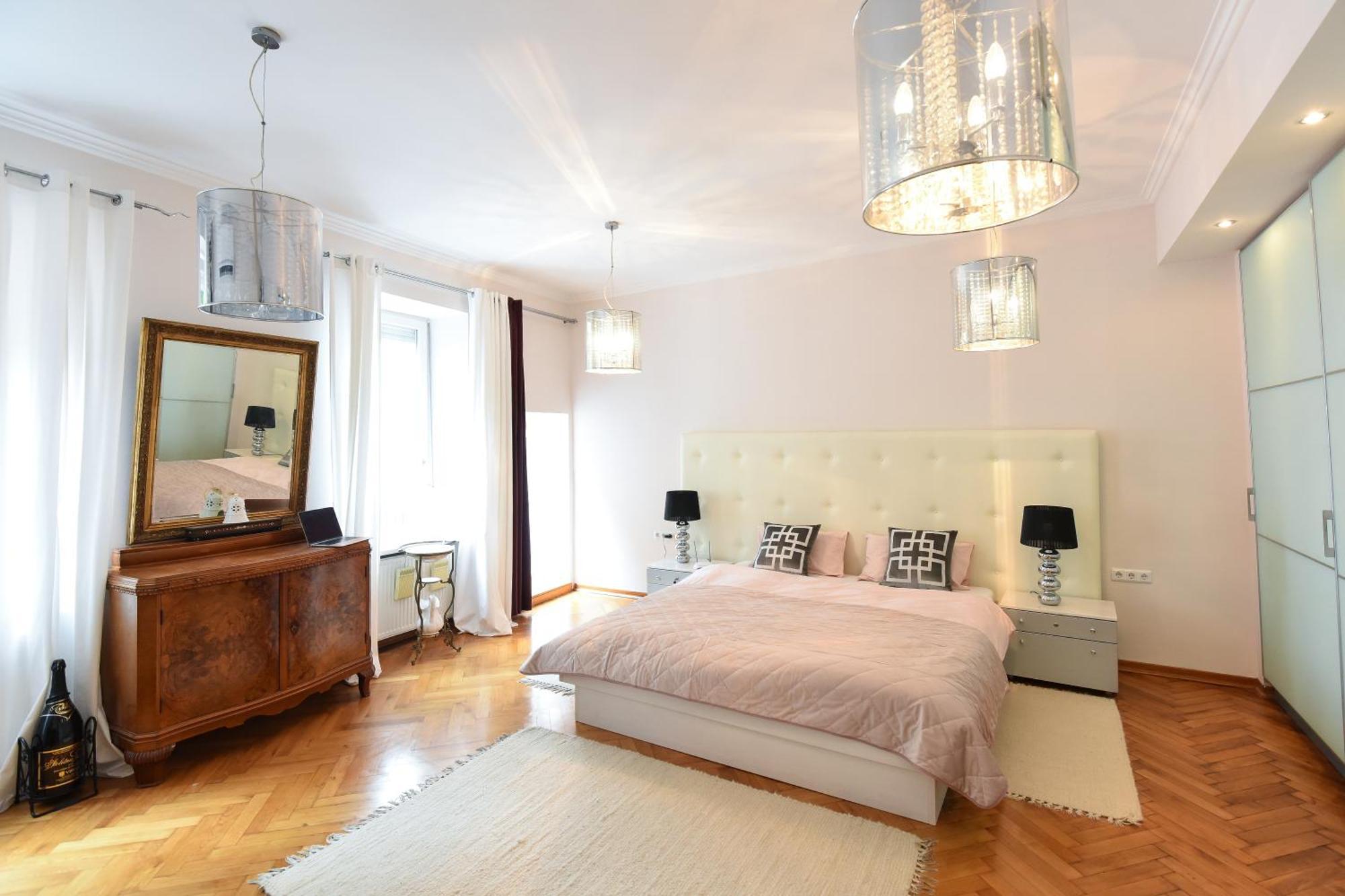 Neoclassical Luxury Apartment לובליאנה מראה חיצוני תמונה