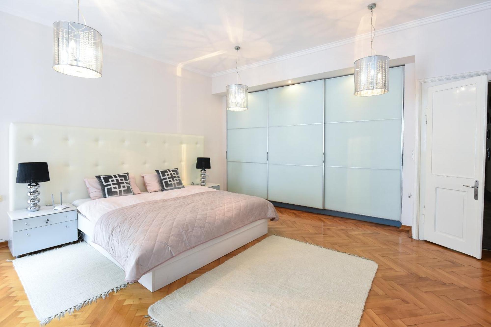 Neoclassical Luxury Apartment לובליאנה מראה חיצוני תמונה