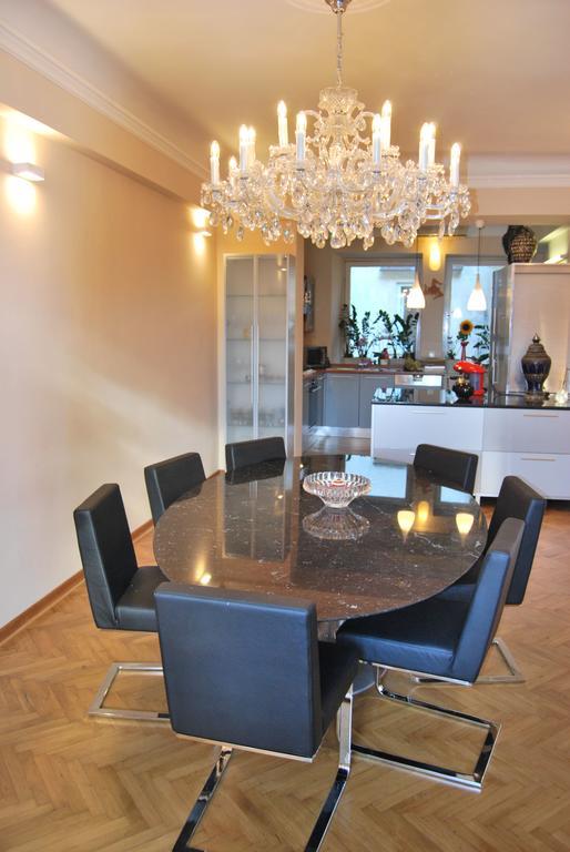 Neoclassical Luxury Apartment לובליאנה מראה חיצוני תמונה