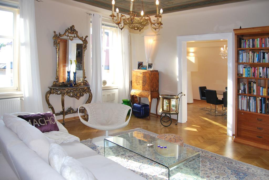 Neoclassical Luxury Apartment לובליאנה מראה חיצוני תמונה